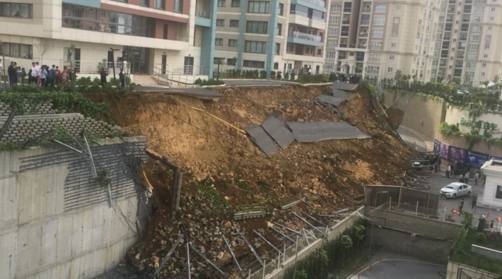 Başakşehir'de istinat duvarı çöktü: 1 kişi hayatını kaybetti