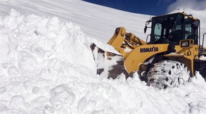 Batman'da 289 köy yolu yoğun kar yağışı nedeniyle kapandı