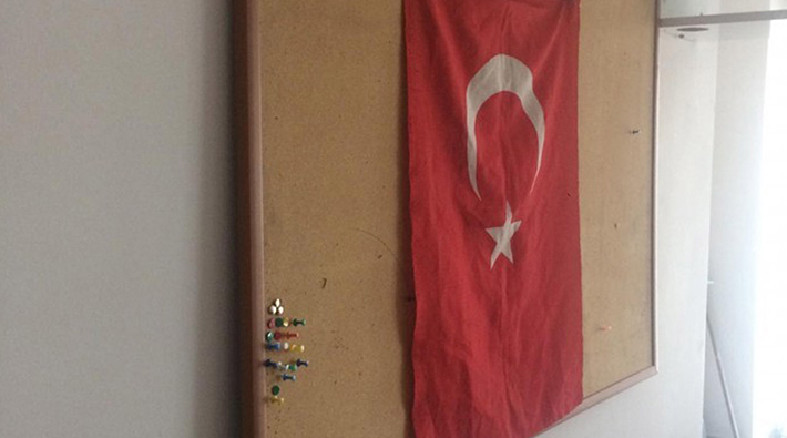 Kocaeli'de HDP il ve ilçe binaları basıldı: Çok sayıda gözaltı var