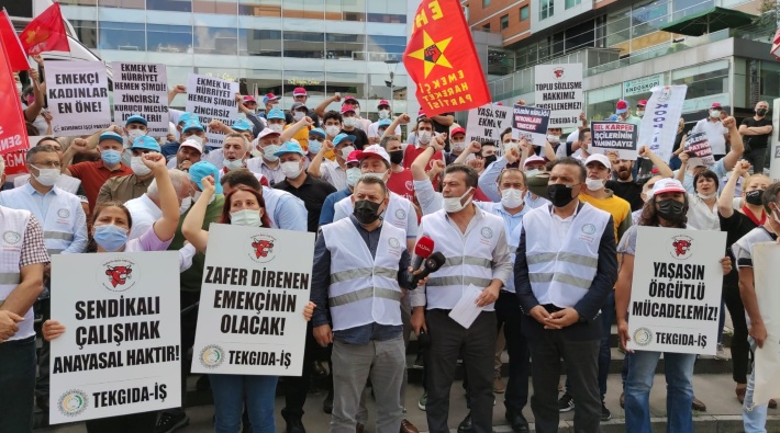 Bel Karper işçileri, grevin 53. gününde İstanbul'dan patronlara seslendi: 'Yasa tanımaz patronu son defa uyarıyoruz!'