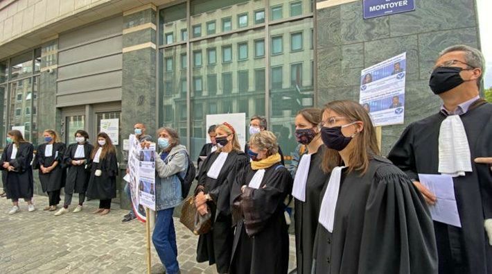 Belçikalı avukatlardan Timtik ve Ünsal için Türkiye konsolosluğu önünde eylem