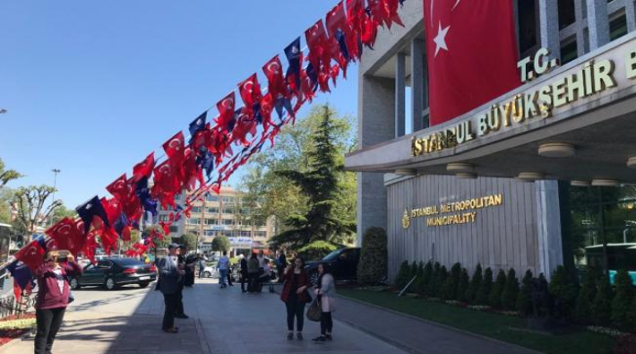 AKP belediye başkanlarını yetkisizleştirmek istiyor