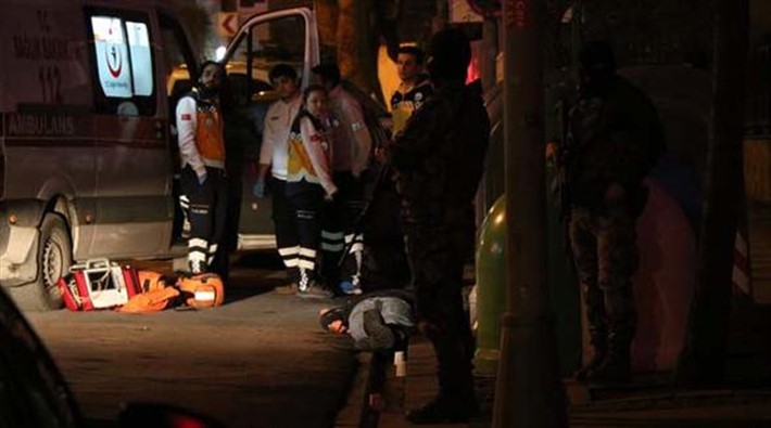 Beşiktaş'ta silahlı çatışma: Ölü ve yaralılar var