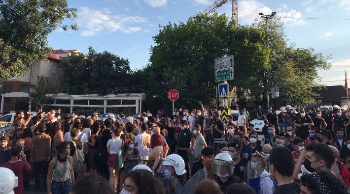 Boğaziçi Üniversitesi abluka altında: Giriş yasaklandı 