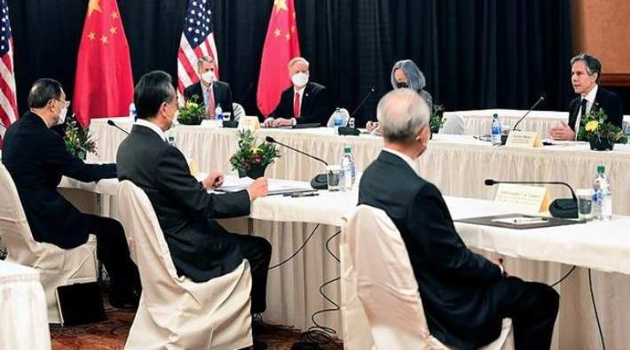 Biden döneminde ABD ve Çin'in üst düzey yetkilileri ilk kez bir araya geldi 
