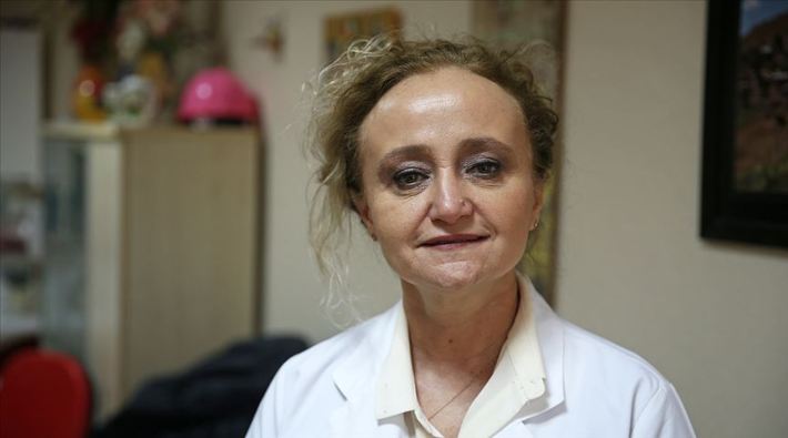 Bilim Kurulu Üyesi Prof. Dr. Taşova: Hastanelere yatışların önemli kısmı 50 yaş altı
