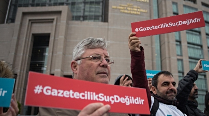 Dünya Basın Özgürlüğü Günü'nde Türkiye'de kara tablo: Bir ayda 50 gazeteci hakim karşısına çıktı