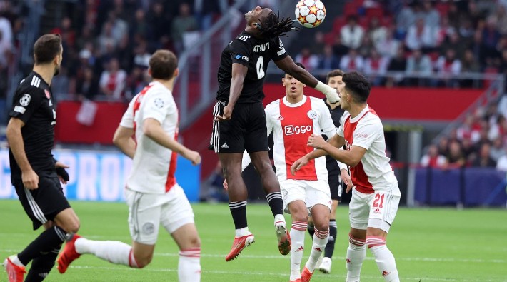 Beşiktaş, Ajax'a deplasmanda 2-0 yenildi