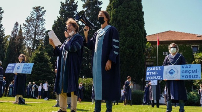 Boğaziçi kayyumu Naci İnci, bir akademisyenin daha derslerini kapattı