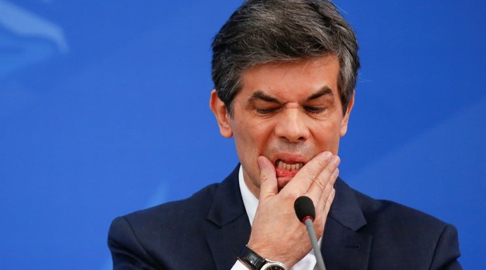 Brezilya'nın Sağlık Bakanı istifa etti: 'Bolsonaro'nun kararlarına katılmıyorum'