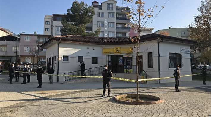 Bursa'da bir PTT şubesi silahlı iki kişi tarafından soyuldu 