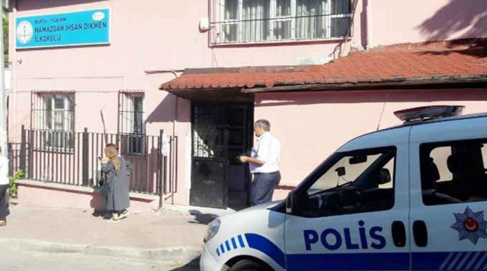 Bursa'da bir veli çocuğuyla ilgilenmemekle suçladığı öğretmeni bıçakladı!