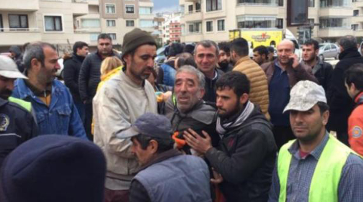 Bursa'da iş cinayeti: Kanalizasyon kazısında göçük altında kalan işçi hayatını kaybetti