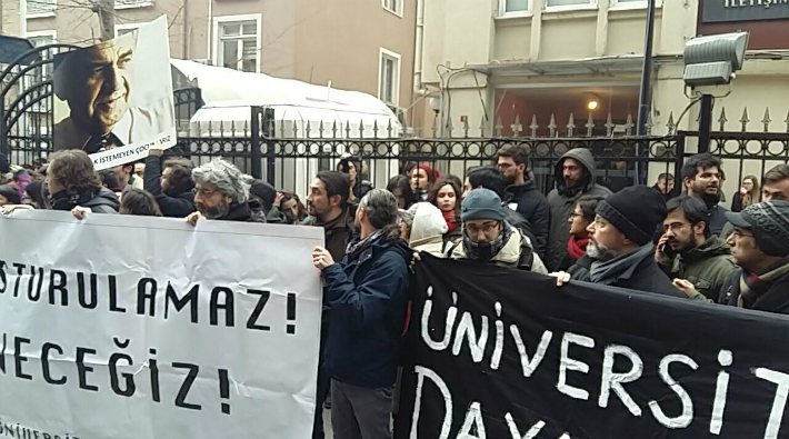 Marmara Üniversitesi'nde KHK kıyımına karşı eylemler devam ediyor