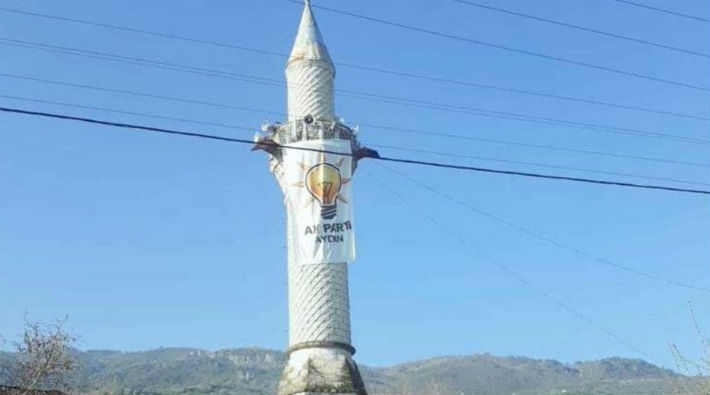 AKP'ye her yol 'mübah': Cami minaresine bayrak asıldı