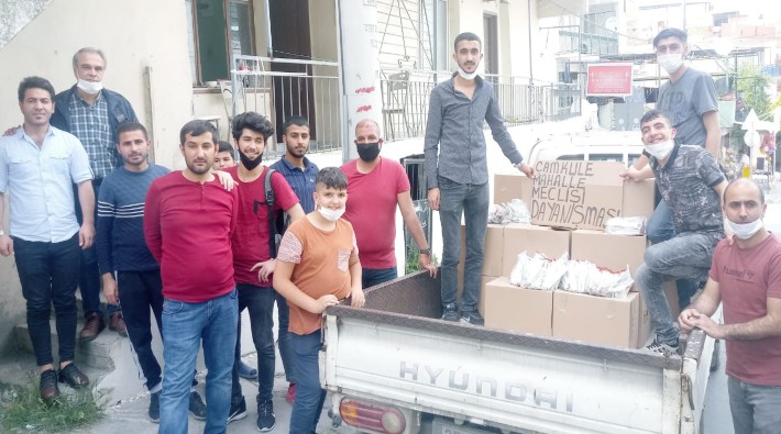 İzmir Bornova'da halk dayanışması: Yardım kolileri ihtiyaç sahiplerine ulaştırıldı
