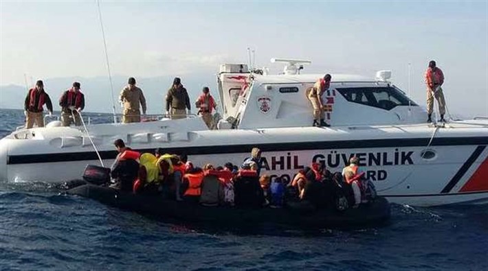Çanakkale’den Yunanistan'a  geçmek isteyen 139 göçmen bulundu