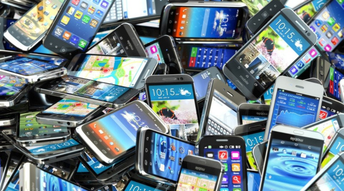 Yüzde 300 zamlanmıştı: Yurtdışından getirilen telefonlardan 503 milyon lira
