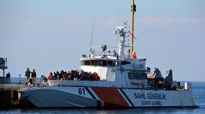 Çeşme'de göçmenleri taşıyan bot battı: 4’ü çocuk 6 ölü