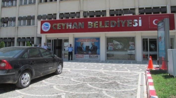 Ceyhan Belediyesi AKP döneminde yapılan yolsuzlukları açıkladı: Bir kişilik tavuk sote ve pilava 396 TL vermişler