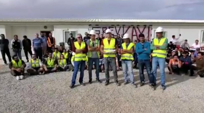 Cezayir'de çalışan Türkiyeli işçiler grevde