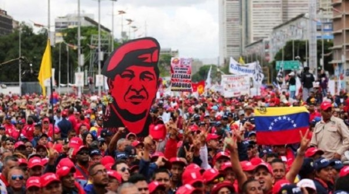 Venezuela Dışişleri Bakanı Arreaza: Her türlü saldırıya karşılık veririz!