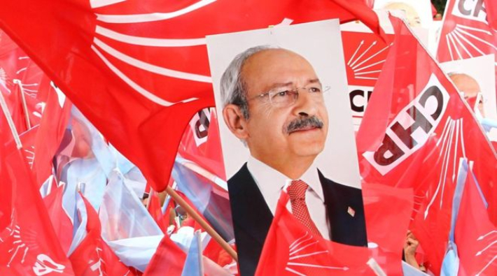 Selvi: CHP şaşırtmaya devam etmek istiyor