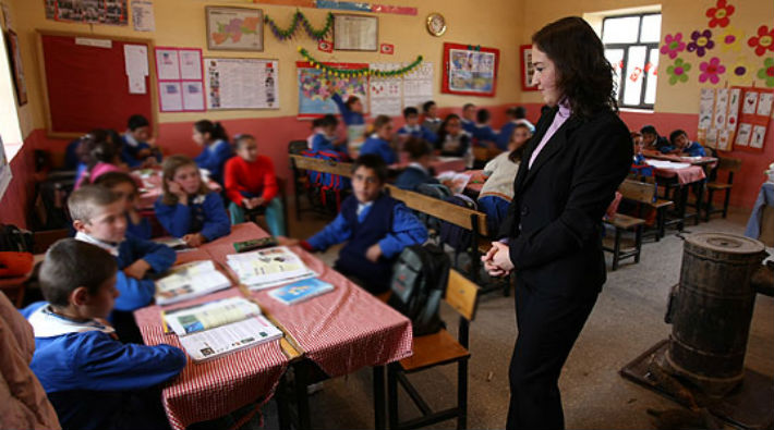 CHP'li Tanal'dan kanun teklifi: Öğretmen maaşları milletvekilleriyle aynı olsun