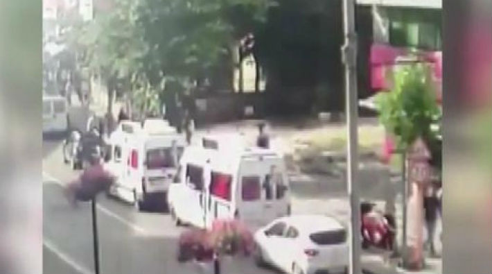 CHP'nin seçim araçlarına zarar veren şahıs yakalandı