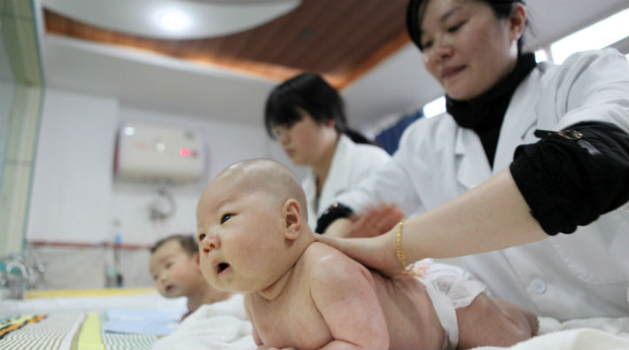Çin'de 1 yılda 17 milyon bebek dünyaya geldi