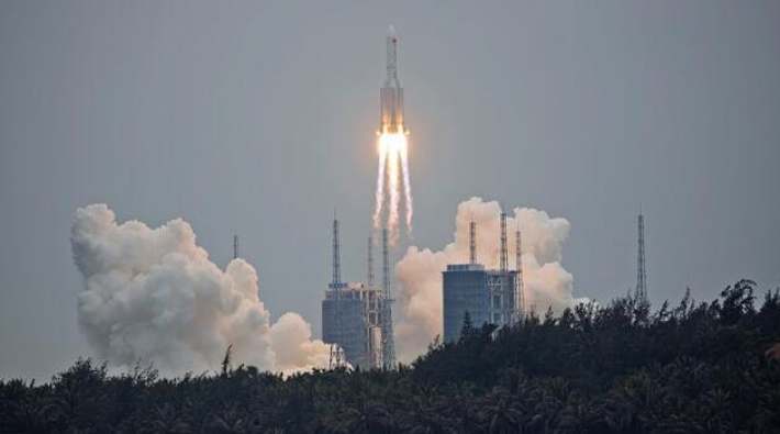 Çin’in uzaya gönderdiği roket Dünya’ya 'kontrolsüz giriş' yapabilir