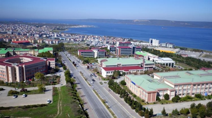 Çanakkale Onsekiz Mart Üniversitesi'nde öğrencilere AKP mitingi için para teklifi!