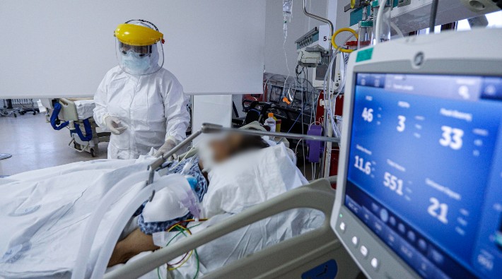 Resmi verilere göre son 24 saatte koronavirüs nedeniyle 260 kişi yaşamını yitirdi 