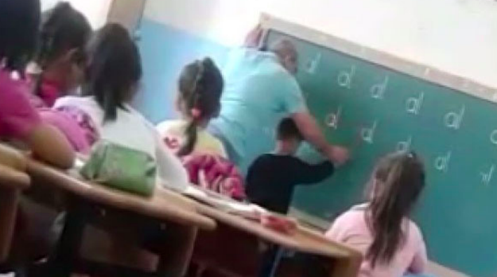 'D' harfini yazamayan çocuğa şiddet uygulayan öğretmen açığa alındı