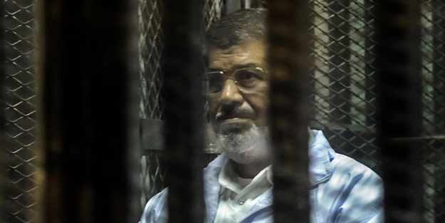 Mursi'ye verilen 20 yıl hapis cezası onaylandı