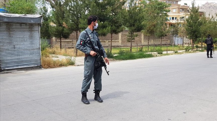Afganistan'da Taliban karakollara saldırdı: 9 polis öldü