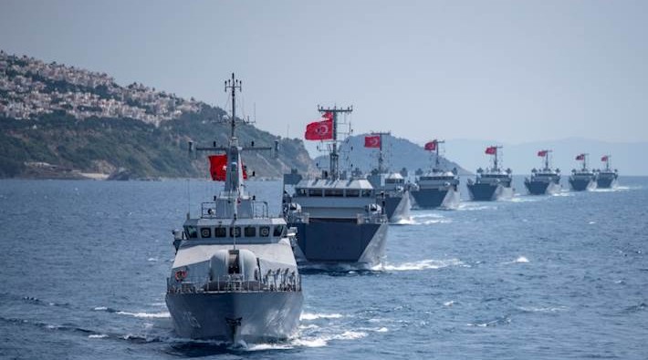 Deniz Kuvvetlerine 'FETÖ' operasyonu: 29 asker gözaltında   