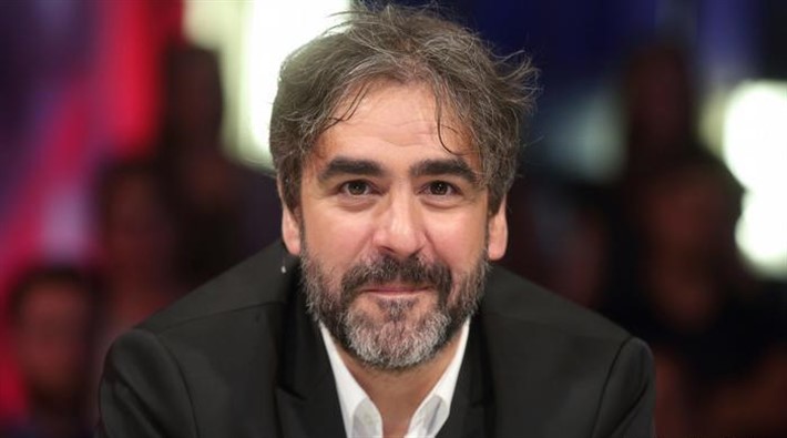 Deniz Yücel iddianamesiz aylardır cezaevinde!