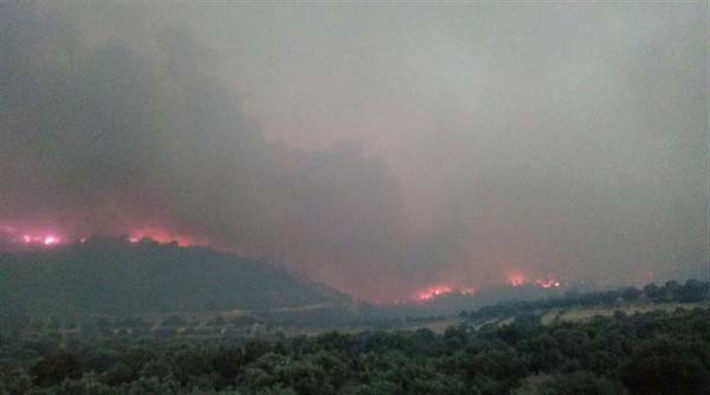 Denizli yanıyor: 150 hektarlık alan yandı, 3 köy boşaltıldı, belediye başkanı yangının ortasında mahsur kaldı