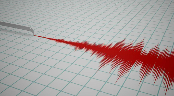 İzmir'de 4.0 büyüklüğünde deprem