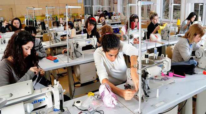 DİSK-AR raporu: 'İş başında olan kadınların sayısı bir yılda yüzde 21 azaldı'