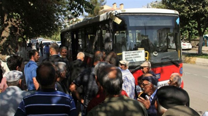 Diyarbakır kayyumu, hastaneye ücretsiz ulaşım sağlayan 2 otobüsü geri aldı