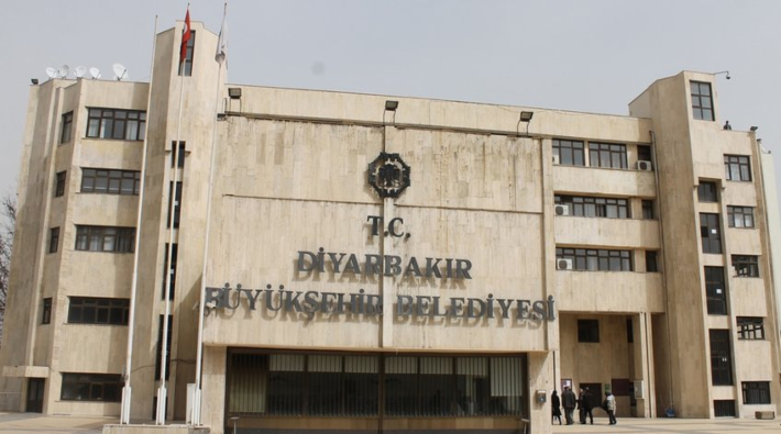Diyarbakır Büyükşehir Belediyesi'nde kayyumun 'kıyak' işe alımları Soylu'ya soruldu: 'Her gün yeni bir usulsüzlük'