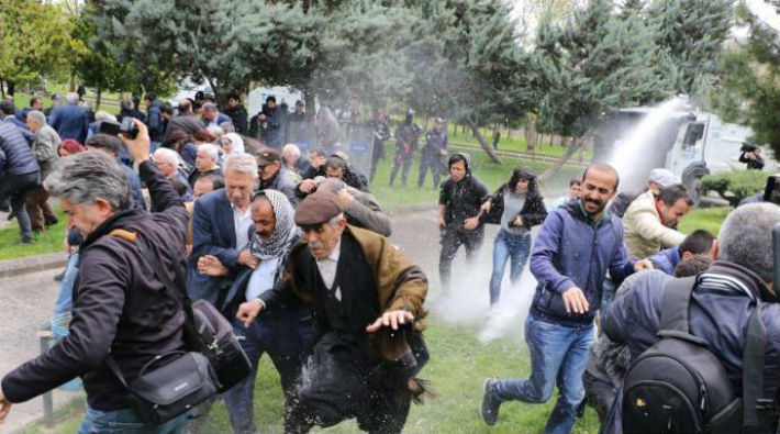 Diyarbakır'da basın açıklamasına polis saldırısı: HDP'li vekiller yaralandı