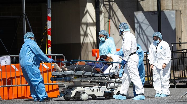 Türkiye'de son 24 saatte 83 kişi koronavirüs nedeniyle hayatını kaybetti