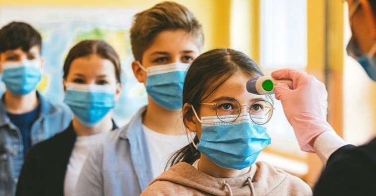 Dünya Sağlık Örgütü uyardı: 12 yaş ve üzeri çocuklar da maske takmalı