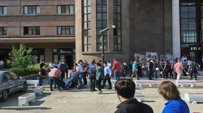 Dünya Barış Günü’nde Barış Zinciri’ne polis saldırısı