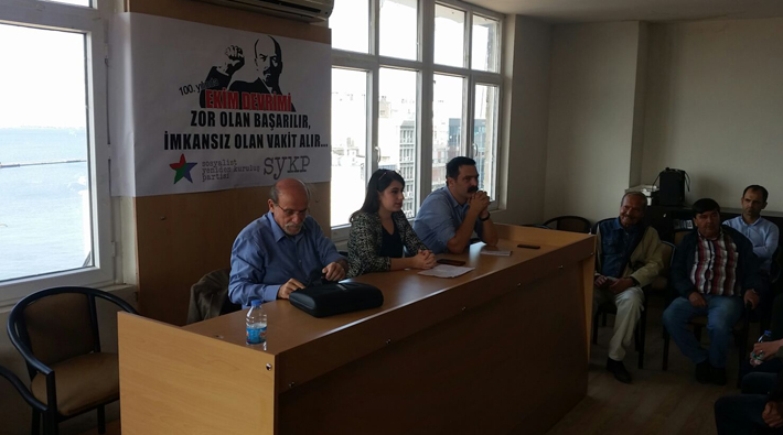 Ekim Devrimi Paneli İzmir'de gerçekleştirildi