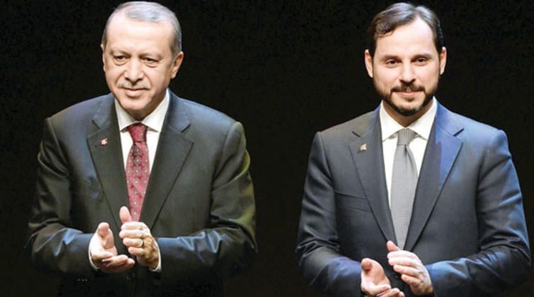Time'da Türkiye ekonomisi analizi: 'Koşar adımlarla çöküşe gidiyor'