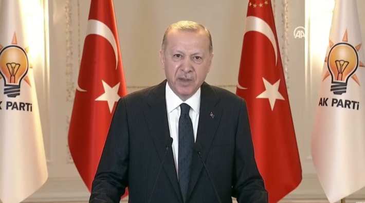 Erdoğan: Bize düşen taciz, tecavüz, ahlaksızlık vakalarının faturalarını CHP'nin önüne koymaktır 